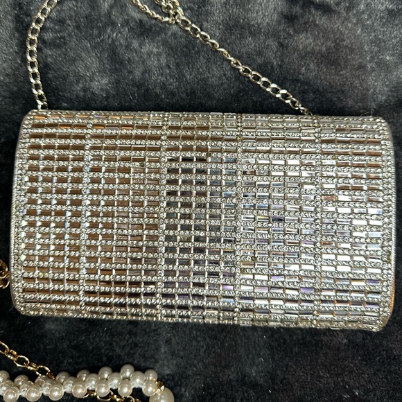 Starlet Silver Crystal Iridescent Evening Handbag with Chain - Picture 4 of 9